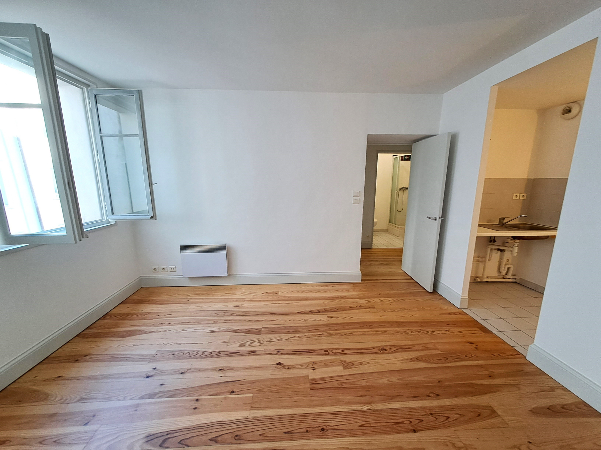 for sale flat in BAYONNE - 166 000