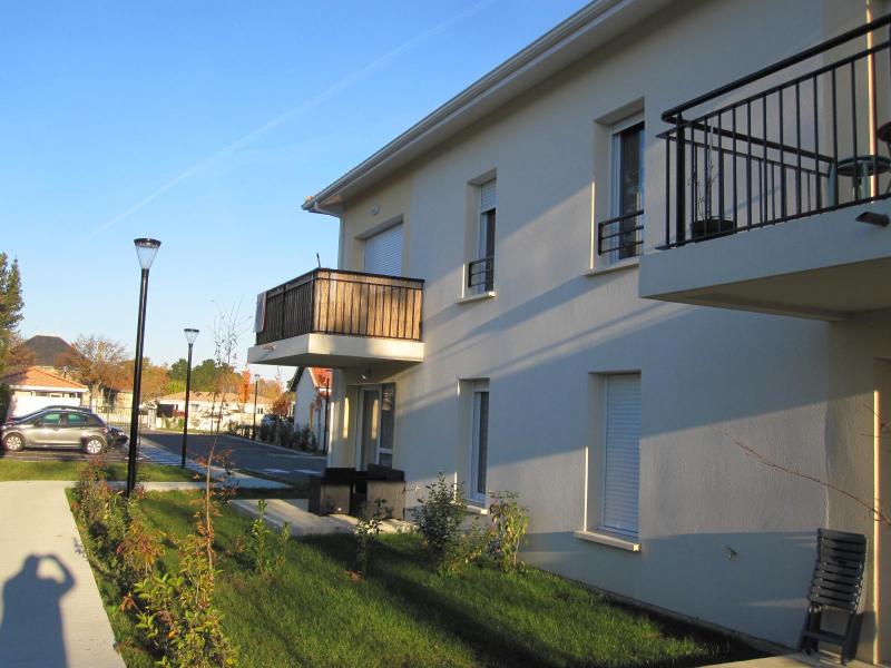 letting flat à AMBARES - 621 / month